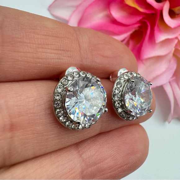 Cubic Zirconia Pave Halo Stud Earrings 10mm Sparkling - Picture 6 of 10